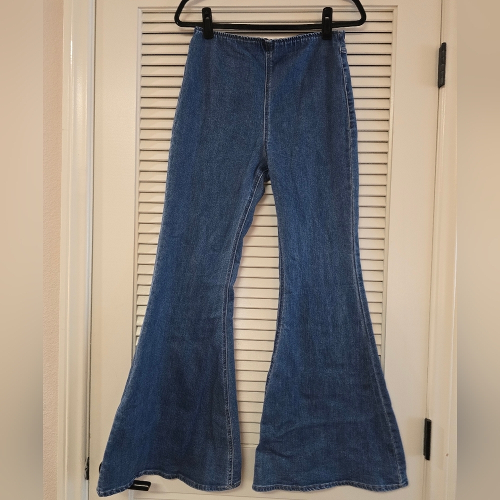 Forever 21 - Blue Wide Flare High-Rise Stretchy Jean Pants W Back Pockets